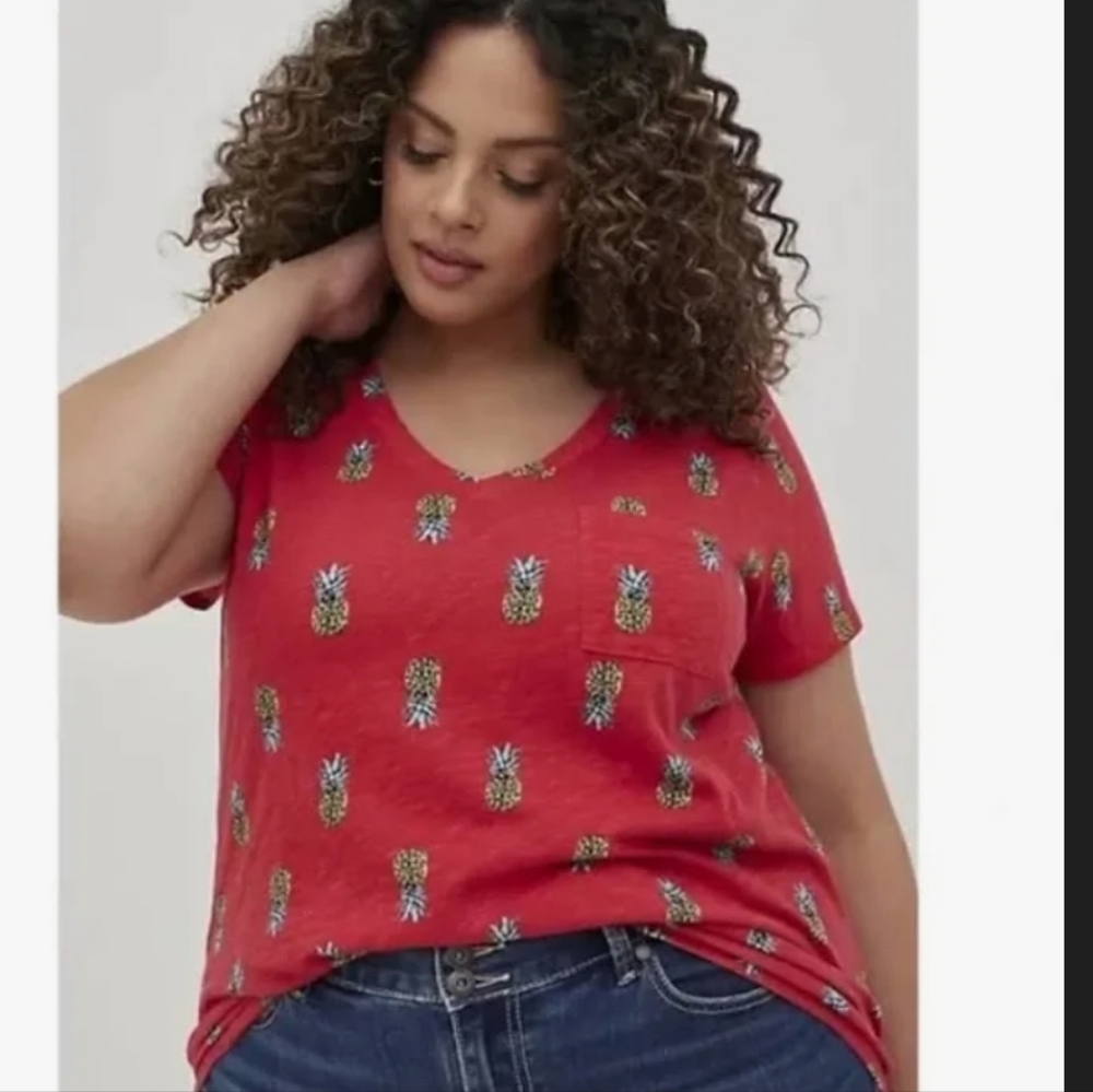 Torrid Red Pineapple Print Women's Top
